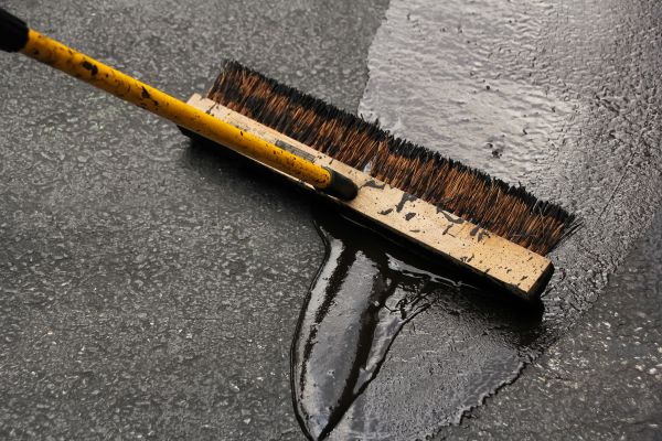Asphalt Driveway Sealing in Elk Grove