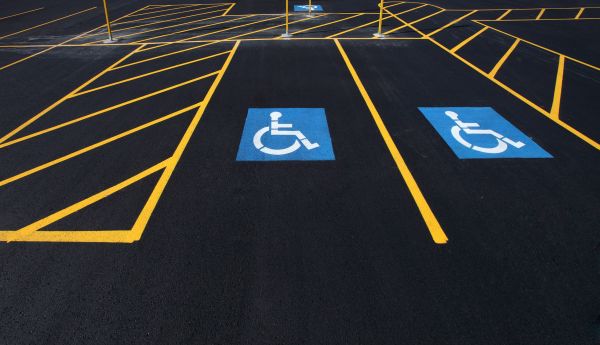 Parking Lot Sealcoating in Elk Grove